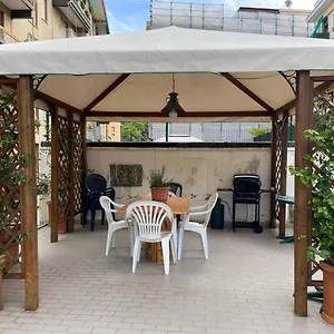 sunny-apartment-with-big-terrace.hotelitalianriviera.com/