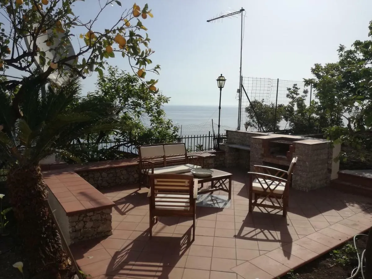 Villa Mariella 陶尔米纳
